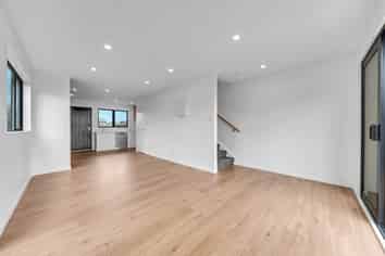 14/21 Tennessee Avenue, Mangere East