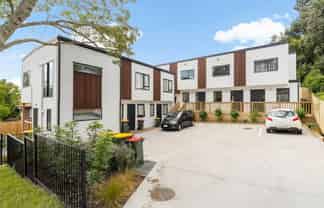 6/22 Takapu Street, Henderson