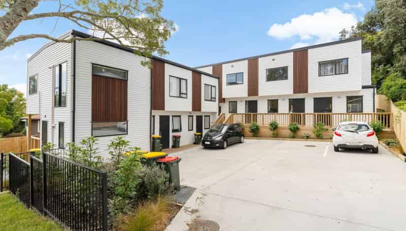 6/22 Takapu Street, Henderson