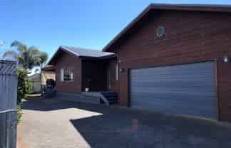 4 Nicola Court, Papamoa