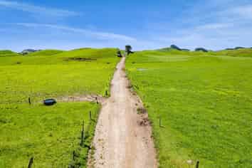 507/537 Parihaka Road, Pungarehu