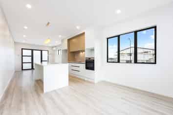 35 Whiteywood Street, Westgate