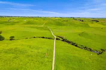 617 Parihaka Road, Pungarehu