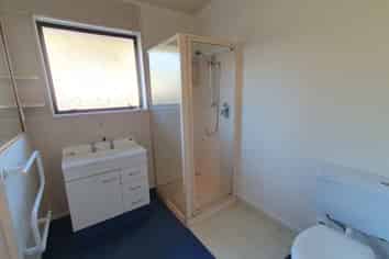 1/155 Waikawa Road, Picton