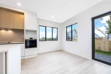 33 Whiteywood Street, Westgate