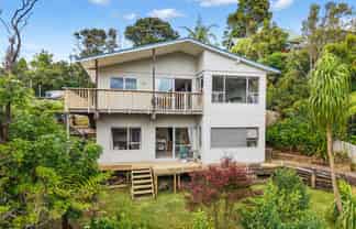 43 Hillcrest Road, Hatfields Beach