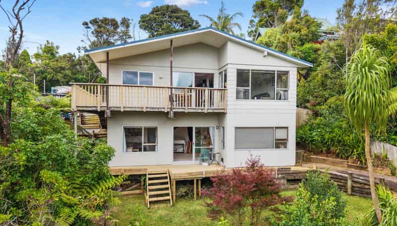 43 Hillcrest Road, Hatfields Beach