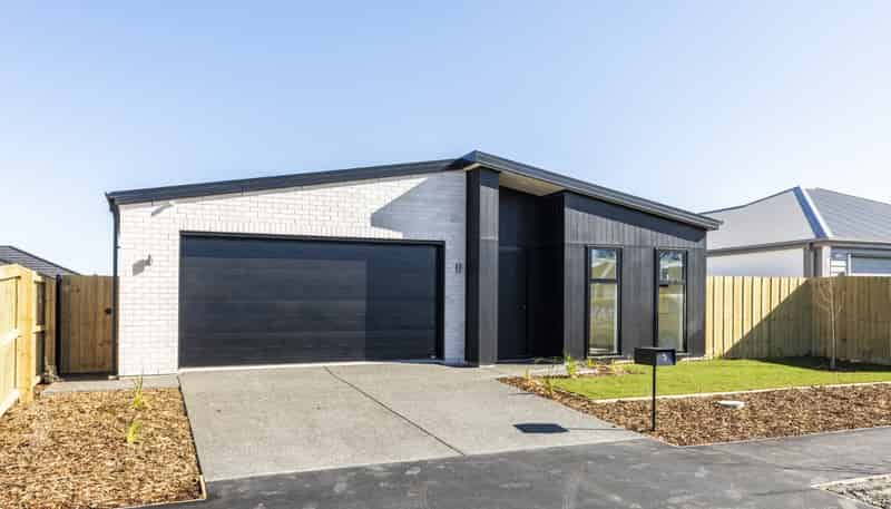 5 Rita Angus Road, Belfast