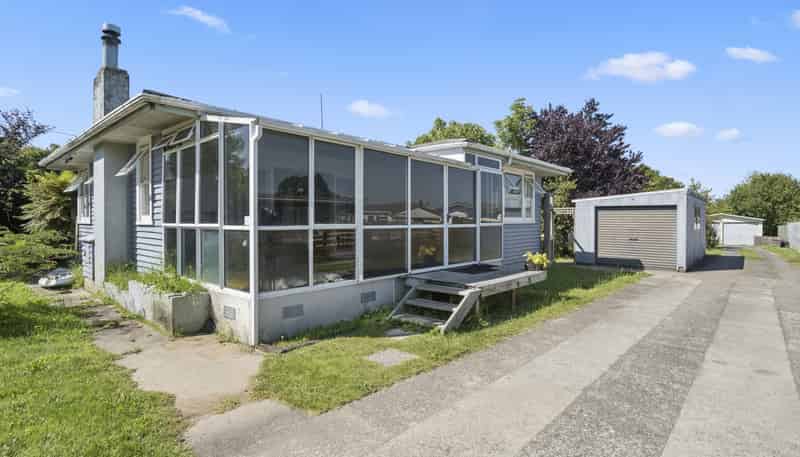 48 Robinson Avenue, Holdens Bay