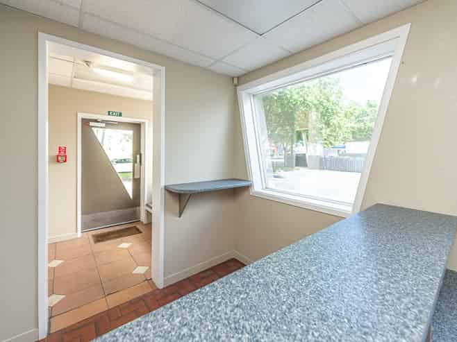 High-profile corner site – scale and exposure