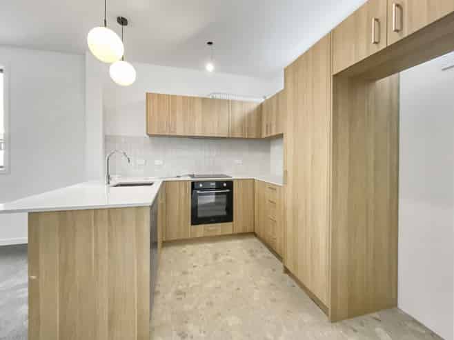 4/1 Elliott Street, Johnsonville