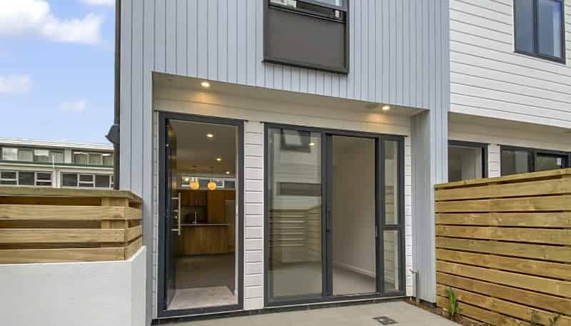 4/1 Elliott Street, Johnsonville