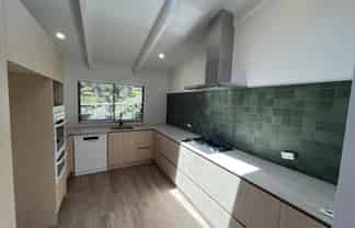 15 Sequoia Grove, Merrilands