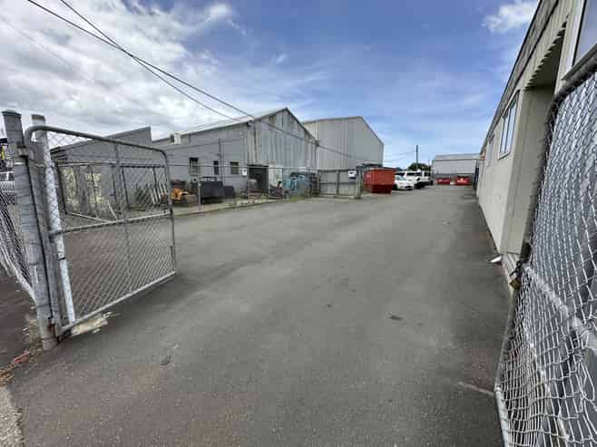 Well located Onekawa industrial tenancy