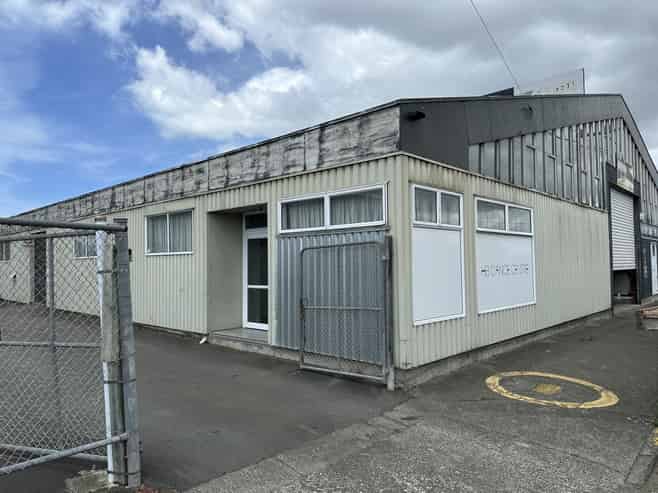 Well located Onekawa industrial tenancy