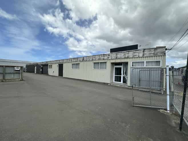 Well located Onekawa industrial tenancy
