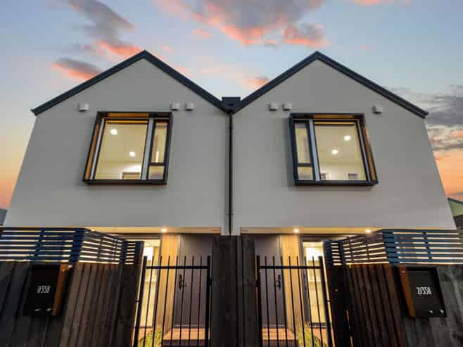 2/358 Hereford Street, Linwood