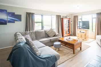 45 Dalfield Place, Highbury