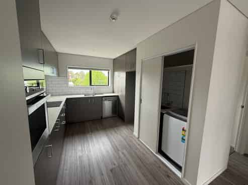 G08 (E1-1/2 Castledine Crescent, Glen Innes