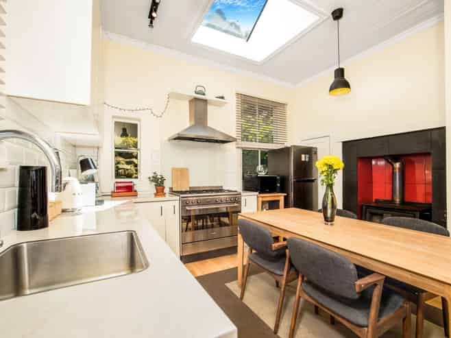 38 Allandale Road, Saint Clair