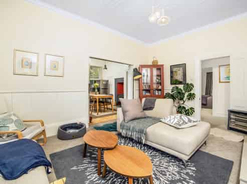 38 Allandale Road, Saint Clair