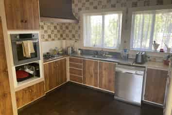 330 Mangorei Road, Merrilands