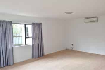 10A Antrim Place, Springvale