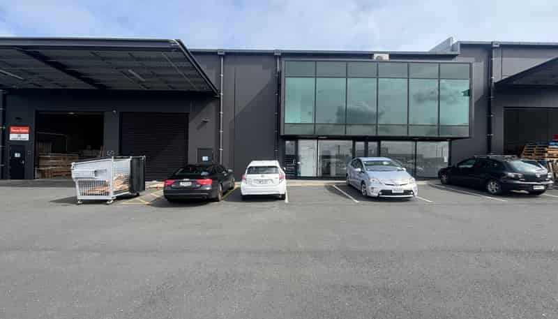 2/5 Northside Drive, Westgate