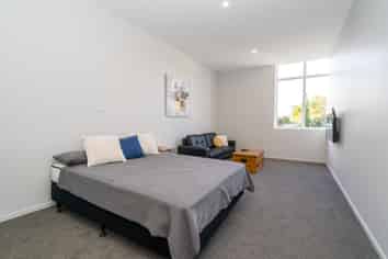 Room 1/5 Clark Street, Dunedin Central