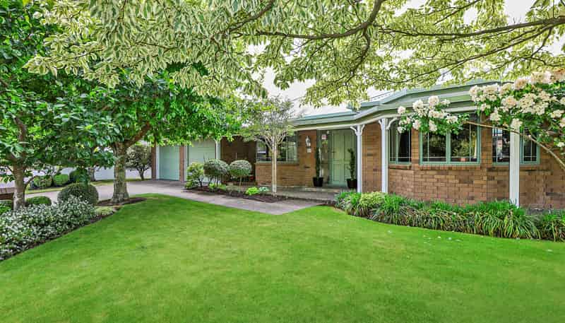 24 Brompton Drive, Taradale