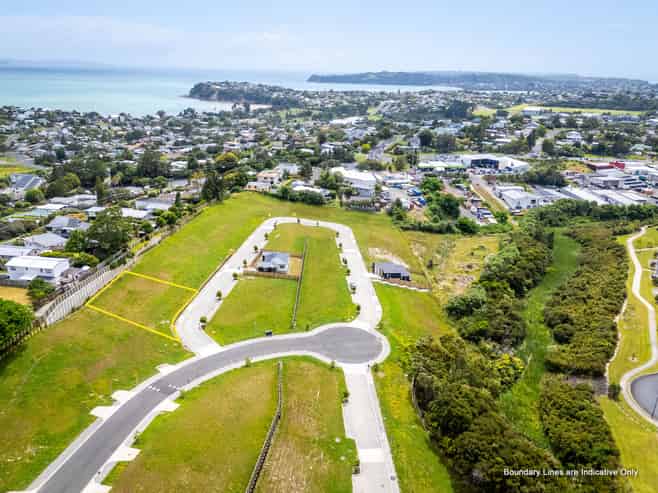1 Whenuateitei Crescent, Stanmore Bay