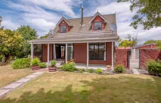 60 Solomon Ave, Redwood