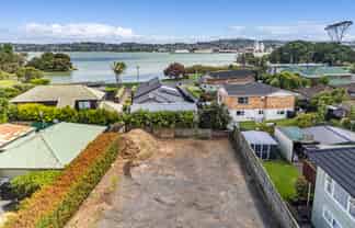 12 Church Road, Mangere Bridge