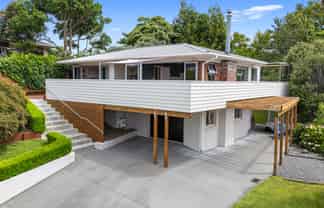 140 Bellevue Road, Brookfield