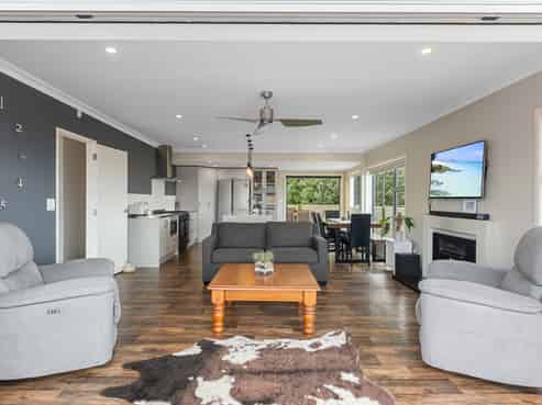 140 Bellevue Road, Brookfield