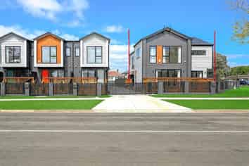 6/460 Massey Road, Mangere