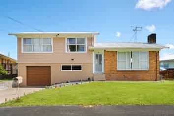 24 Larnach Street, Saint Andrews