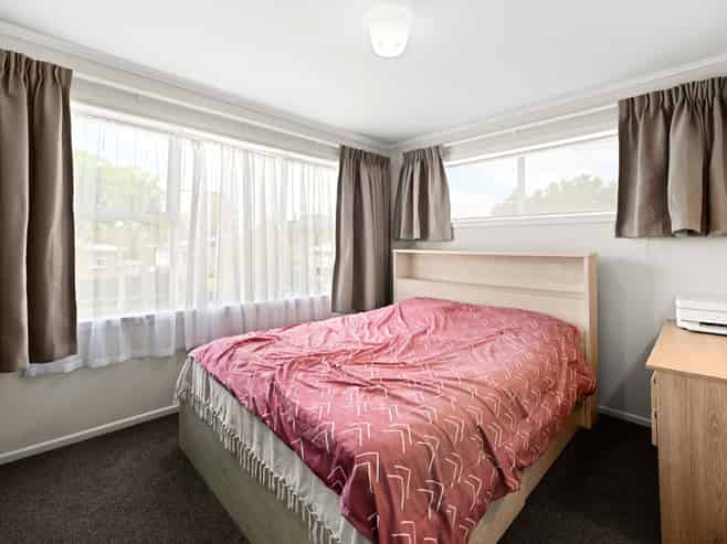 24 Larnach Street, Saint Andrews