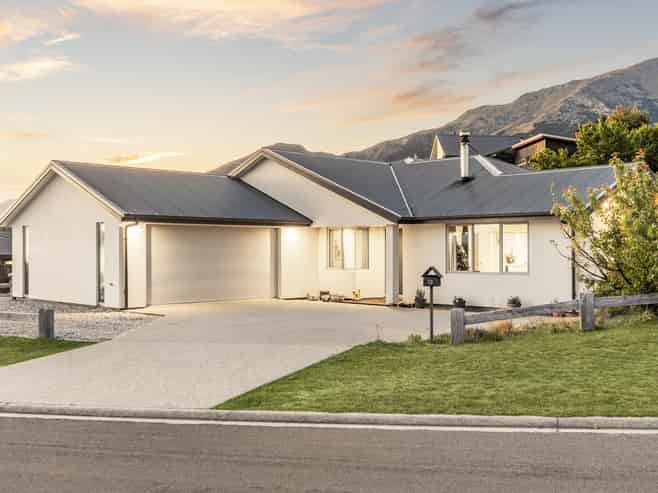 39 Nichol Street, Lake Hawea