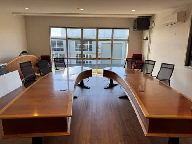 Modern Te Rapa Unit - Available Now