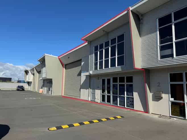 Modern Te Rapa Unit - Available Now
