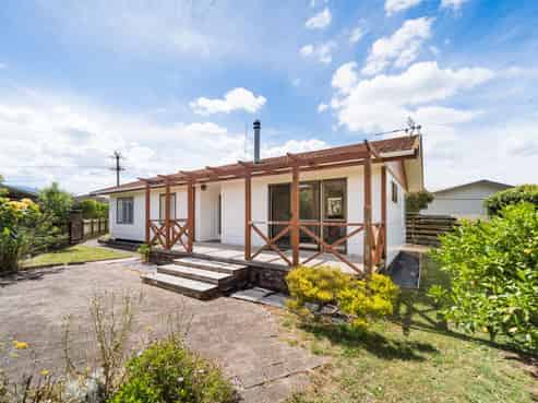 327 Cambridge Avenue, Ashhurst