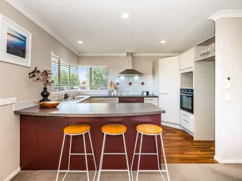 53 Realm Drive, Paraparaumu