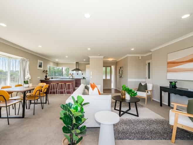 53 Realm Drive, Paraparaumu