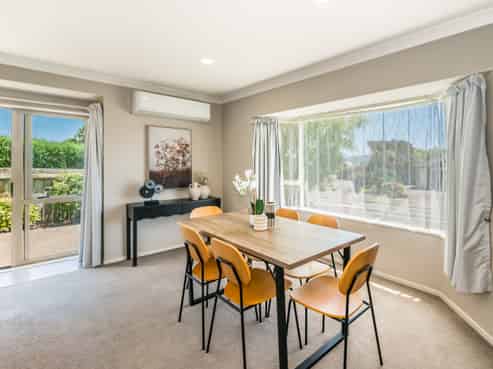 53 Realm Drive, Paraparaumu