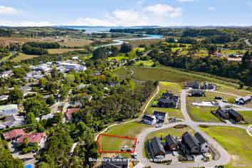 8 Hirere Road, Whitford