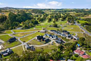 8 Hirere Road, Whitford