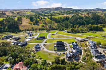 8 Hirere Road, Whitford