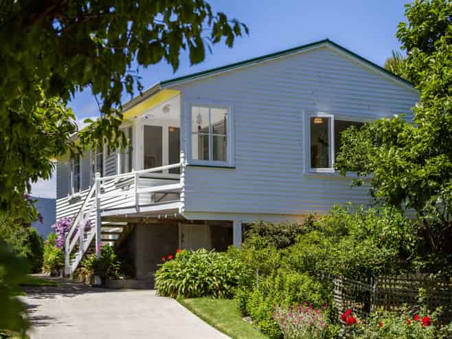 90-92 Kiwi Road, Raumati Beach
