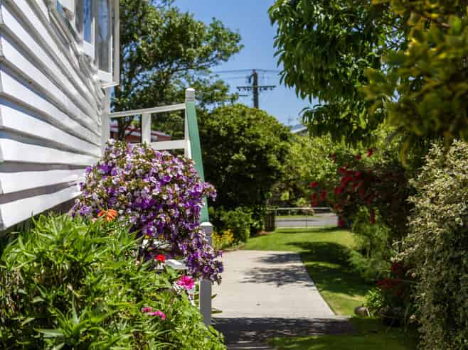 90-92 Kiwi Road, Raumati Beach